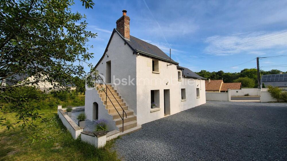 Maison en pierre rénovée sur terrain de plus de 1 300 m²