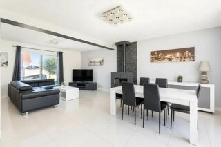  Maison à vendre 10 pièces 201 m²