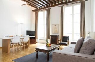  Appartement à louer 2 pièces 54 m²