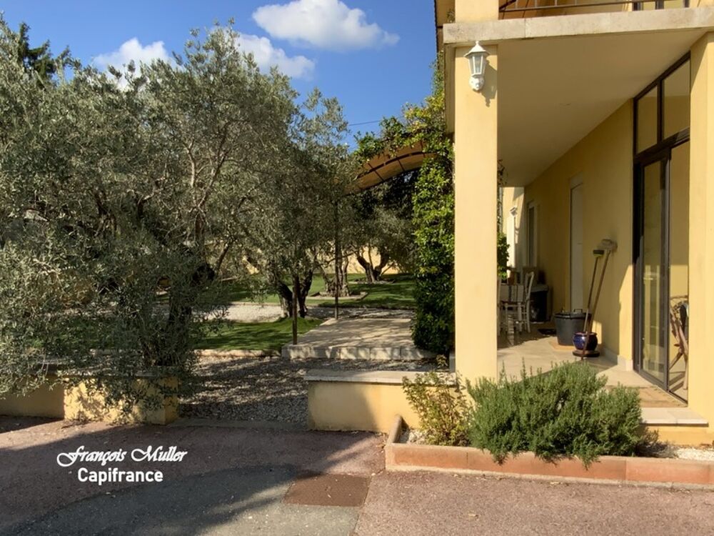 Vente Appartement Appartement T4 96 m2 avec jardin au rez-de-chaussée d'une villa Manosque