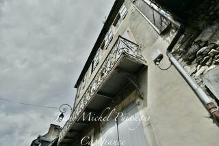  Immeuble � vendre 10 pi�ces 220 m�