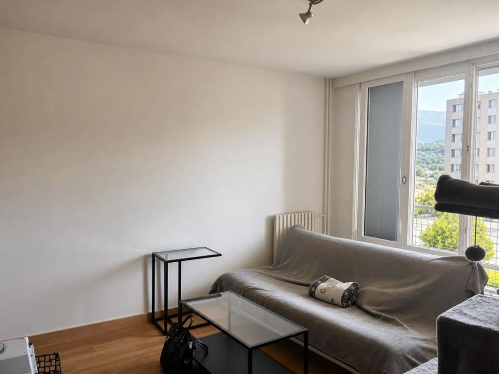Appartement 3 pièces de 41 m² à Échirolles
