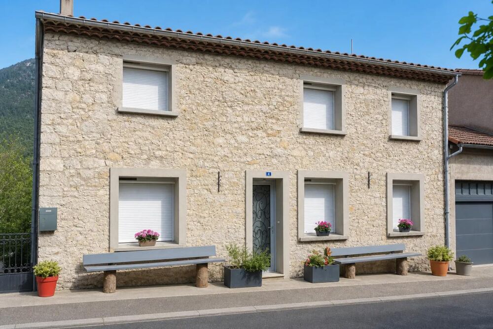 Élégante maison de plus de 200 m² à Axat rénovée avec extérieurs