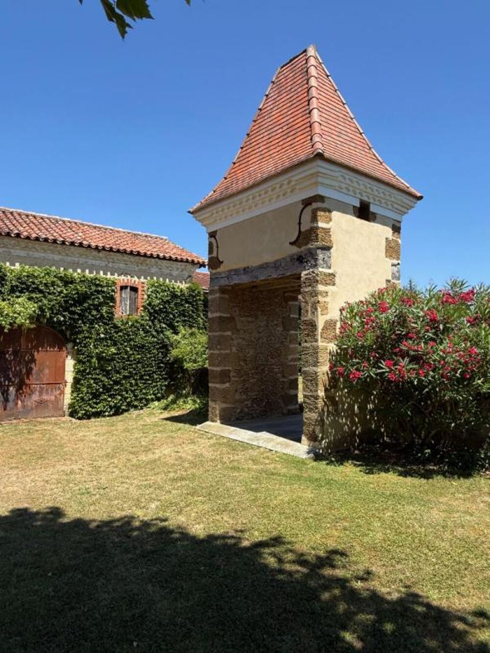 Vente Propriété/Château Demeure de prestige Villeneuve De Marsan 14 pièce(s) 430 m2 Villeneuve de marsan