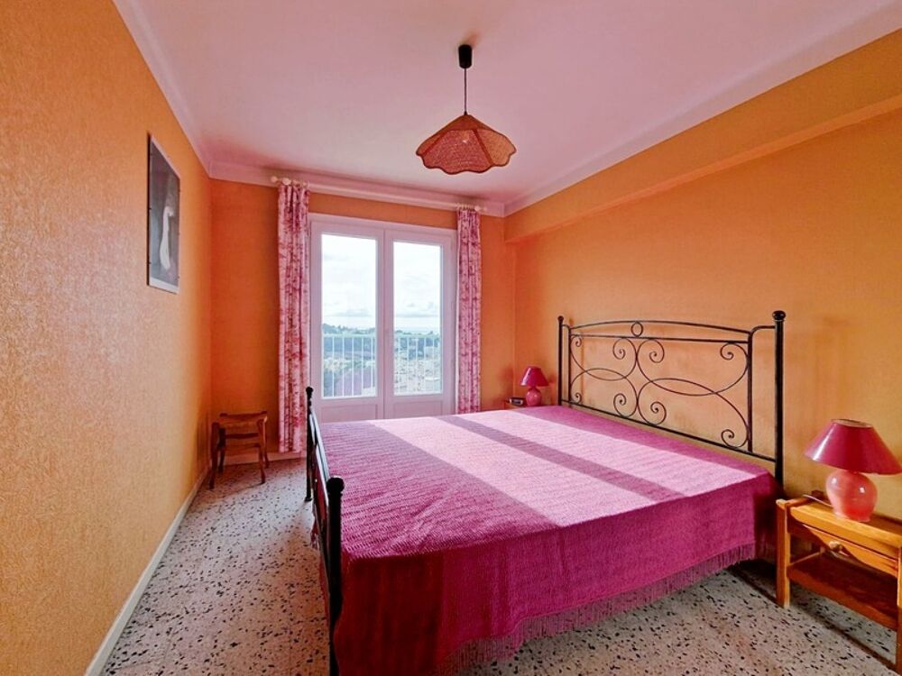 À vendre  Appartement T3 de 70m² terrasse avec vue dégagée, garage fermé et cave  Nice 06100 secteur Henry Dunant