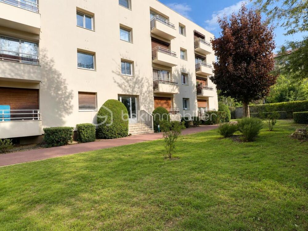 STUDIO AVEC PARKING ET CAVE  IDÉAL INVESTISSEUR / ÉTUDIANT