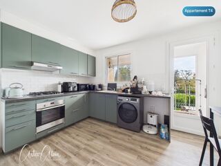  Immeuble � vendre 11 pi�ces 320 m�