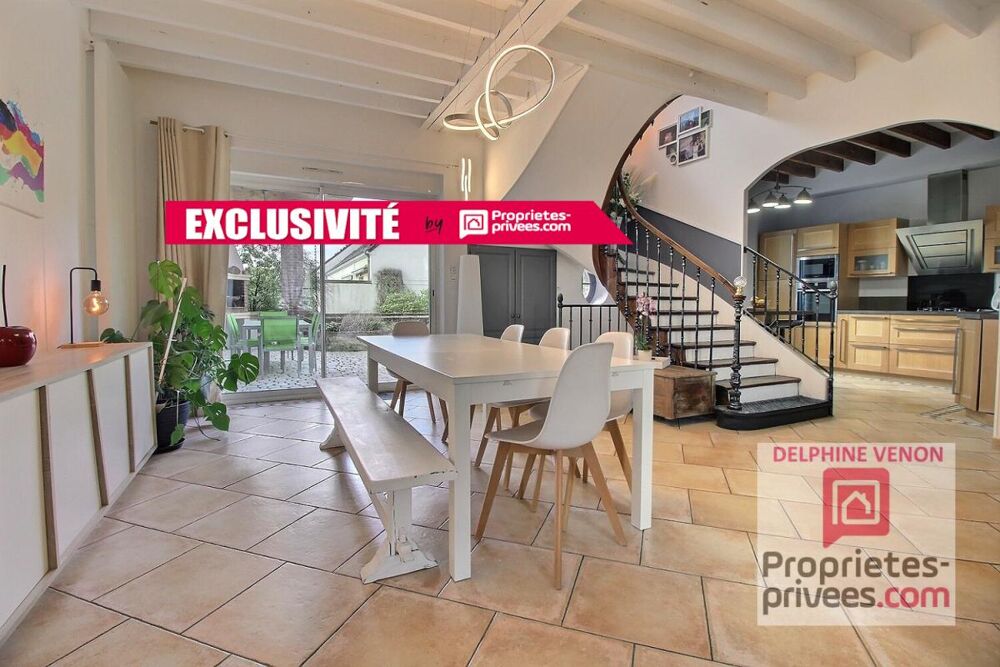 Vente Maison Maison bourgeoise de 225 m² classe énergie C avec double garage et jardin en centre ville de Châteauneuf sur Loire Chateauneuf sur loire