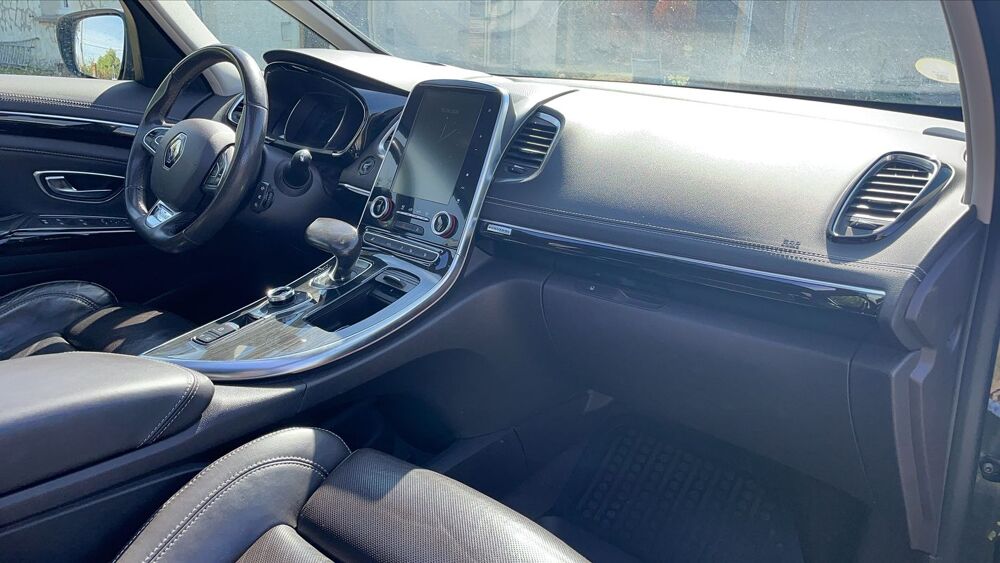 Espace V 1.6 dCi 160 EDC6 Initiale Paris - Automatique Toit ouvrant 2016 occasion 49400 Saumur