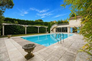  Villa � vendre 7 pi�ces 375 m�