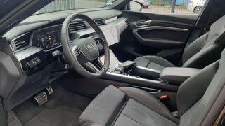 E-TRON Q8 Sportback I 55 Quattro 97 kWh 408 S line 2023 occasion 63000 Clermont Ferrand