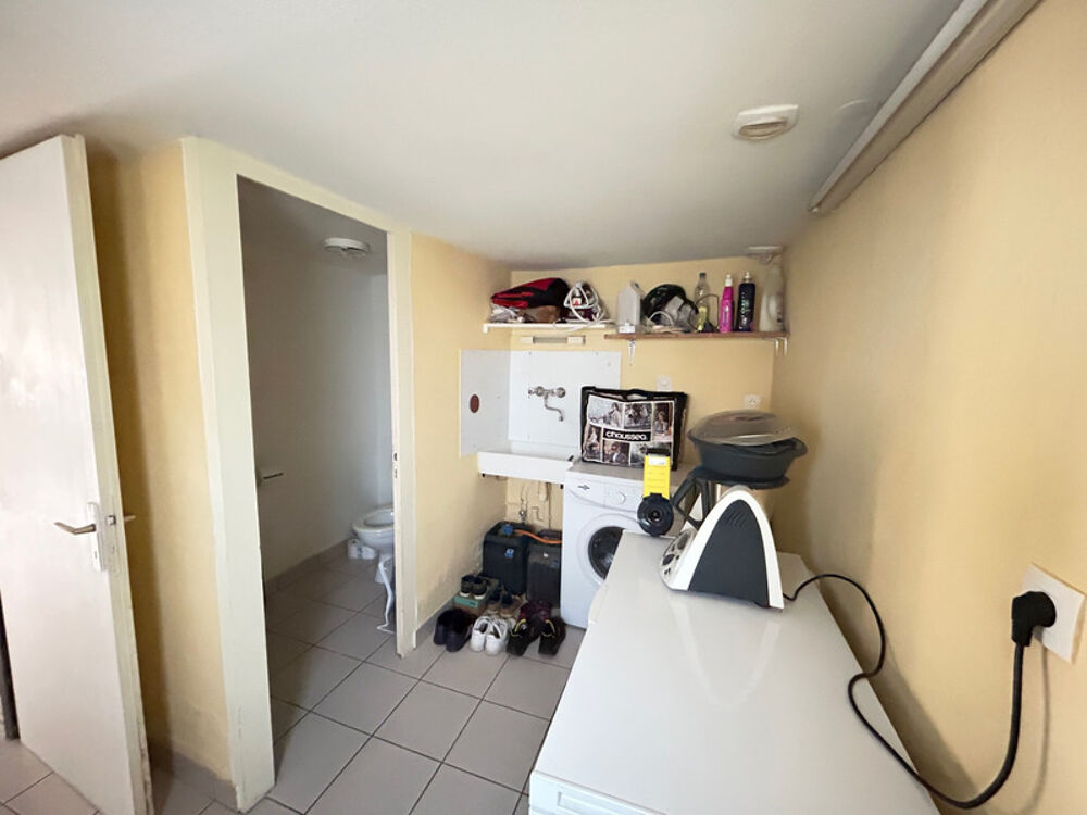 Vente Maison JOLI LOGEMENT 80 M� sur 3 niveaux, 2 CHAMBRES, GARAGE ET REMISE NON ATTENANTS Reffannes
