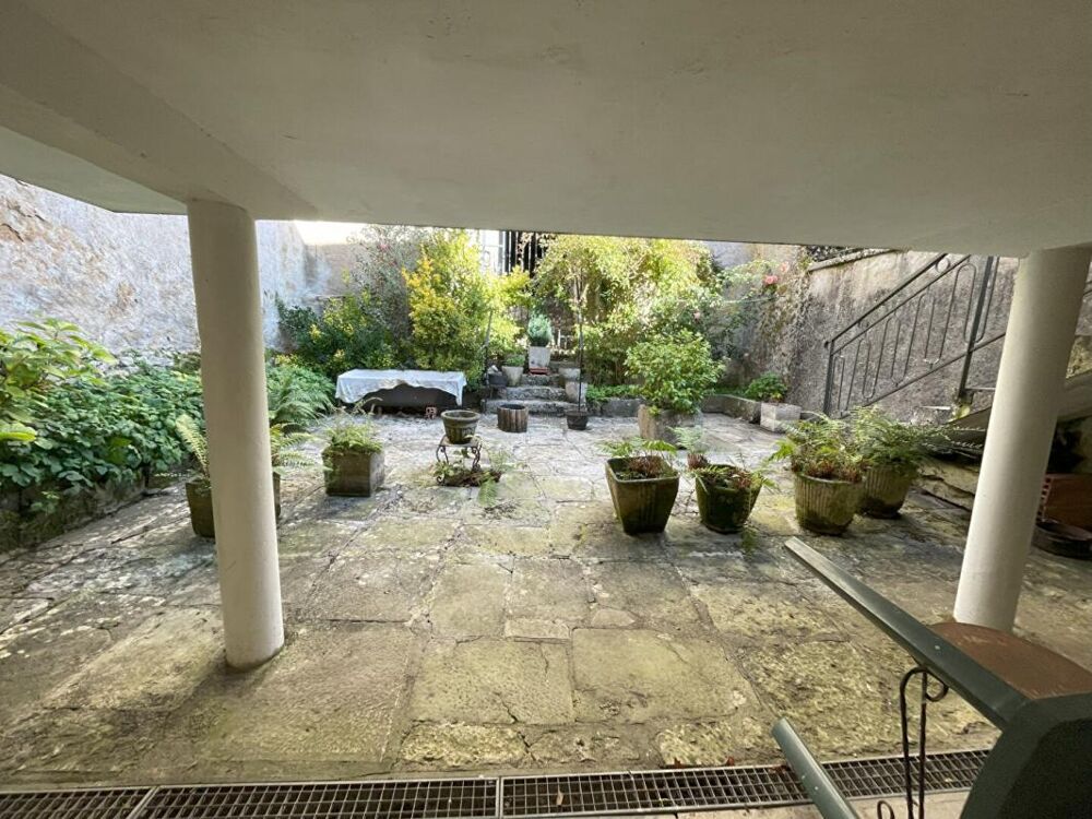 Vente Maison Maison à Orgelet avec 3 chambres en suite, garage et jardin Orgelet