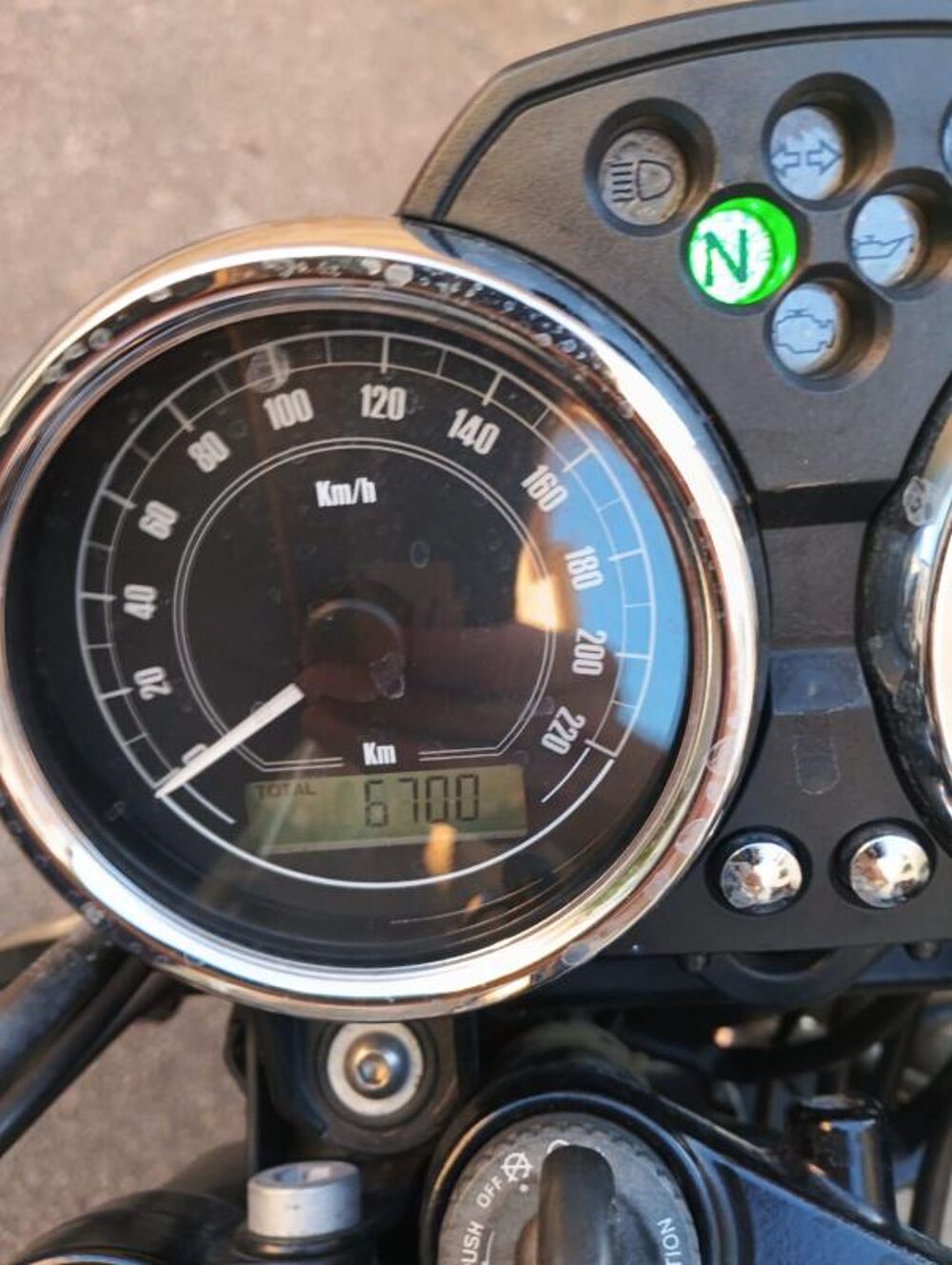 MOTO GUZZI 2011 occasion 83920 La Motte