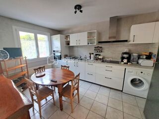  Appartement  vendre 5 pices 82 m