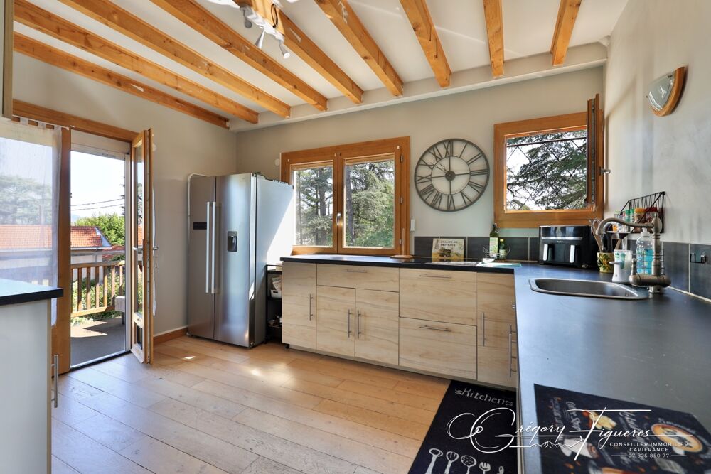 CHÂTEAUNEUF  MAISON FAMILIALE 6 PIÈCES  4 CHAMBRES  VUE DÉGAGÉE  TERRAIN 1 174 M²