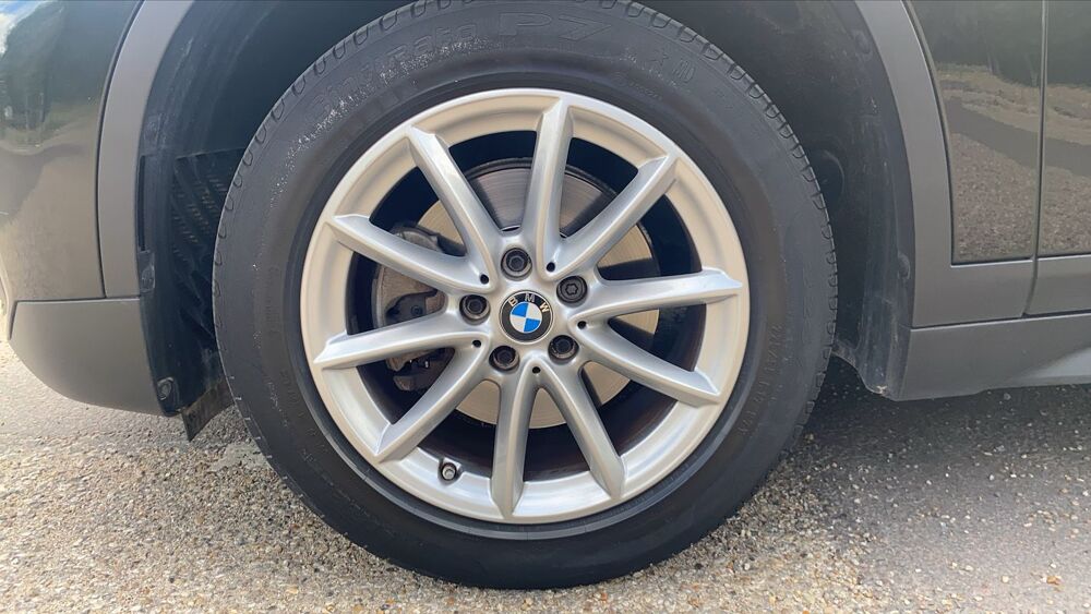 X1 F48 sDrive 18i 140 Business Design 2019 occasion 91320 Wissous