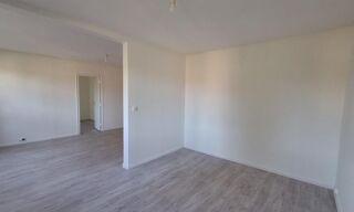  Appartement à louer 4 pièces 69 m²