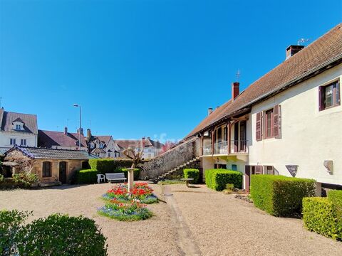   SAINT BERAIN SUR DHEUNE (71) Maison de caractre  vendre de 143.63 m 5 pices Terrain de 1019 m et Dpendances Maison - 5 pice(s) - 144 m