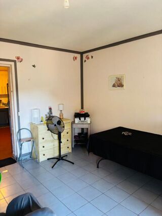  Immeuble � vendre 147 m�