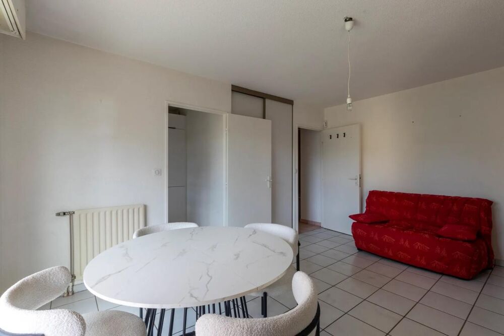 Vente Appartement Studio de 33 m² meublé à Ferney-Voltaire, avec place de parking Ferney voltaire