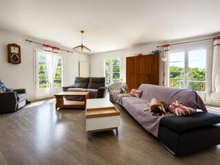  Maison à vendre 11 pièces 226 m²