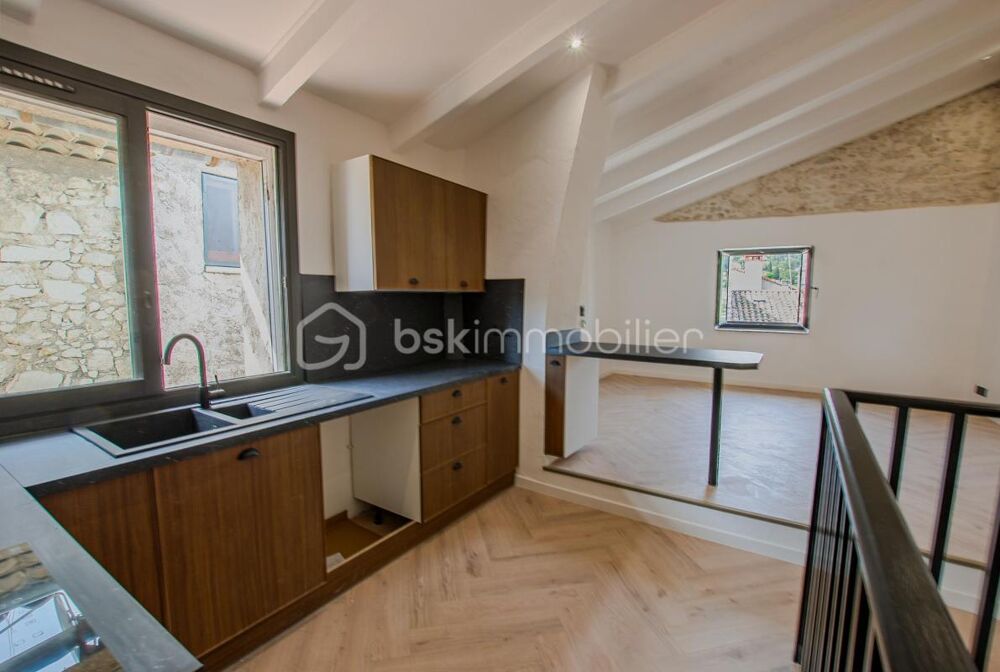Maison de village rénovée 87 m²  2 ch + bureau  cave indépendante  calme impasse