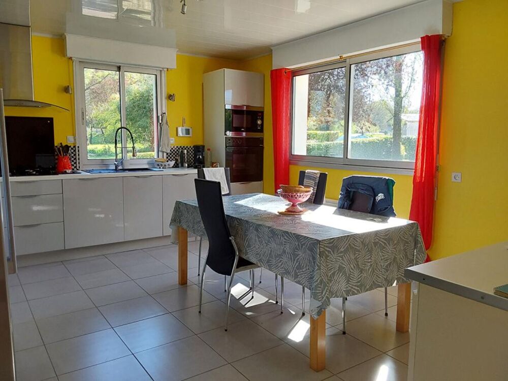 Maison Spezet 8 pièce(s) 167 m2