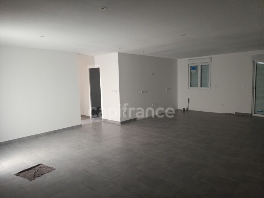 Maison neuve lumineuse  Plain-pied, 3 chambres, garage et terrasse