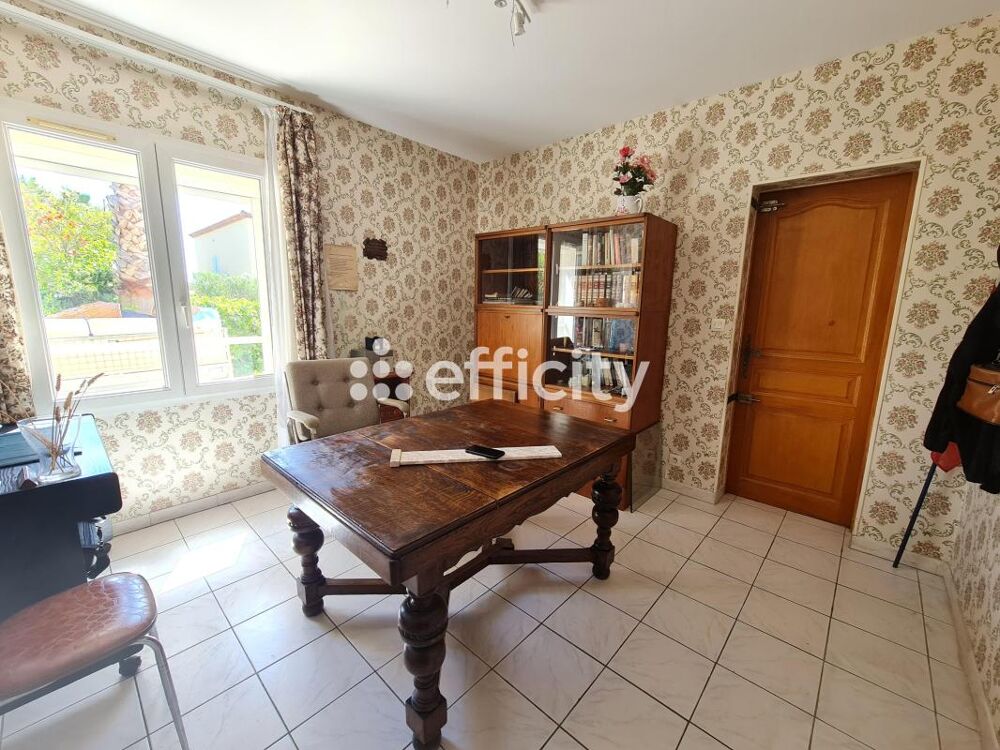 � vendre  Maison Carqueiranne (83320)