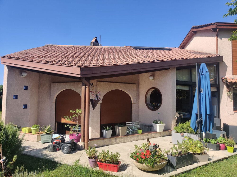 Belle maison d'architecte - avec possibilité de cabinet indépendant (idéal pour profession libérale) - à vendre à Bias - Lot-et-