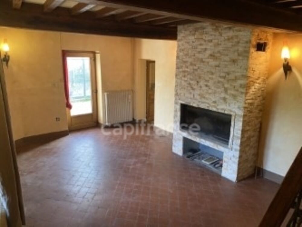 Maison et appartement à vendre, proche du centre de GREZIEU-LA-VARENNE