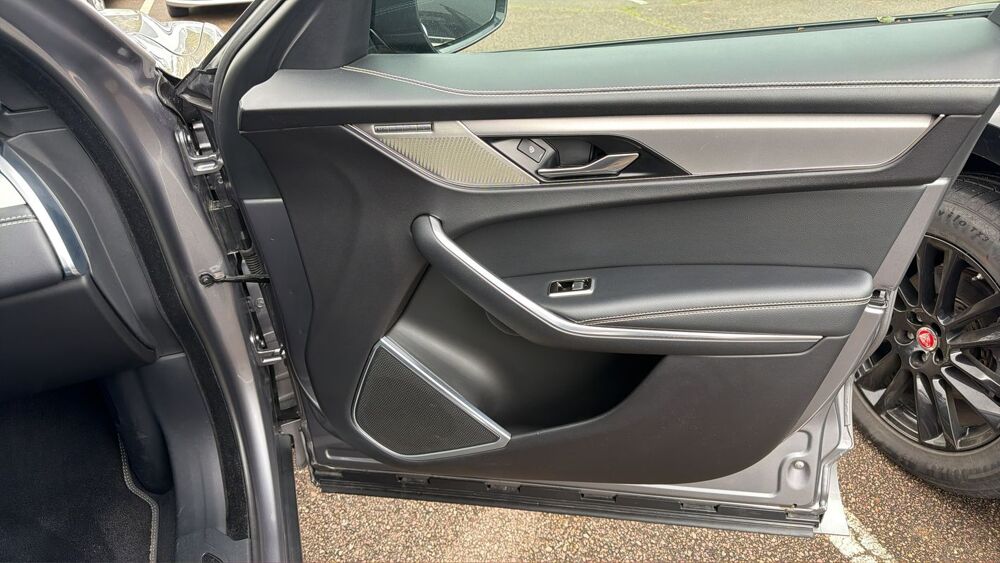 F-PACE P400e 2.0 404 PHEV AWD BVA R Dynamic 2021 occasion 76160 Saint Martin Du Vivier