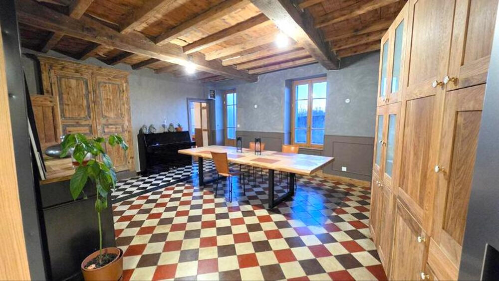 à vendre  Propriété/château Pérouges (01800)