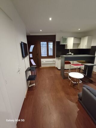  Appartement à louer 2 pièces 32 m²