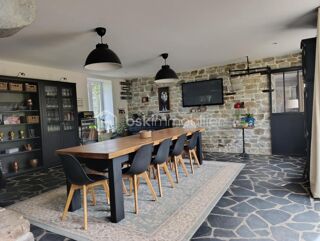  Maison à vendre 10 pièces 242 m²