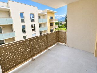 Location Appartement Appartement T3 avec parking et balcon à Moirans Moirans