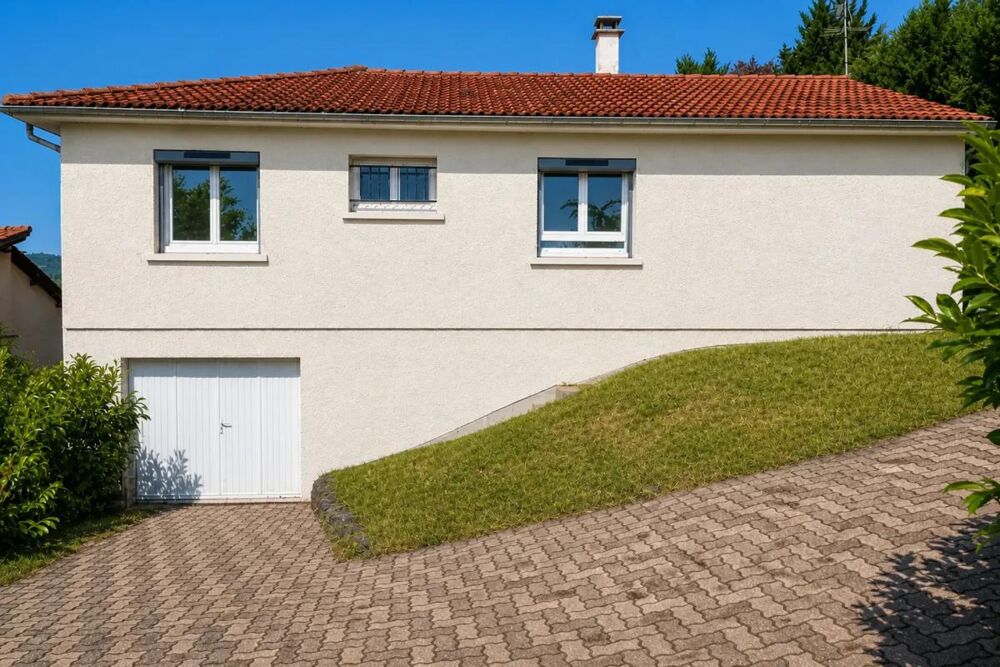 Maison de 5 pièces 108 m², terrain 1 500 m², garage