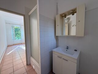  Immeuble à vendre 8 pièces 200 m²