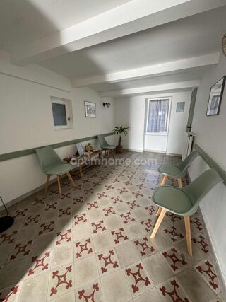  Immeuble � vendre 10 pi�ces 208 m�