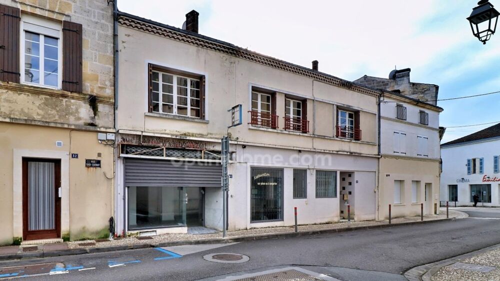 Jonzac centre  Immeuble 145 m² à rénover  Entre Place du Marché et Mairie