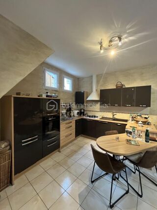  Immeuble � vendre 7 pi�ces 128 m�