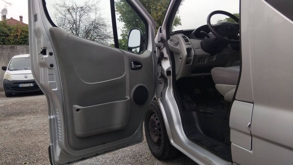 Trafic Passenger L2 H1 2.0 dCI 115 Expression 2013 occasion 38230 Pont De Cheruy