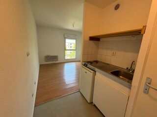  Appartement à louer 1 pièce 19 m²