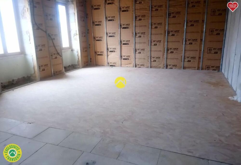 BELLE MAISON EN COURS DE RENOVATION