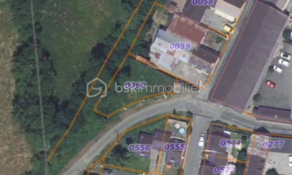 Vente Terrain Terrain constructible au COEUR d'OSSUN avec cours d'eau à proximité Ossun