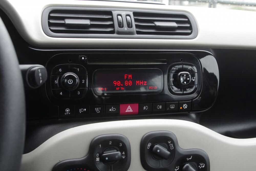 Panda III 0.9 85 TWINAIR STOP&START LOUNGE 2012 occasion 78240 Chambourcy