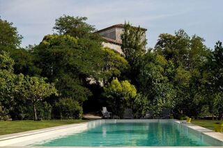  Propriété/château à vendre 15 + pièces 650 m²