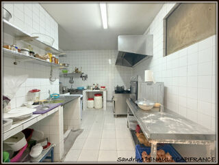  Immeuble à vendre 7 pièces 167 m²