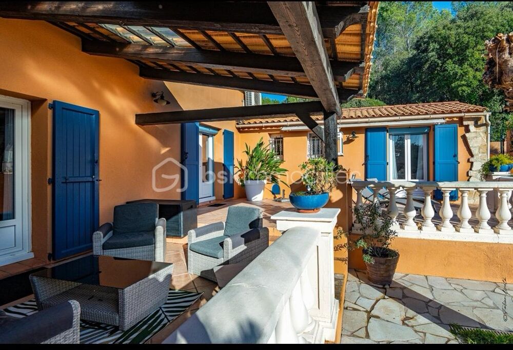 Vente Villa TARADEAU TRES BELLE VILLA  + DEPENDANCE+ PISCINE Taradeau